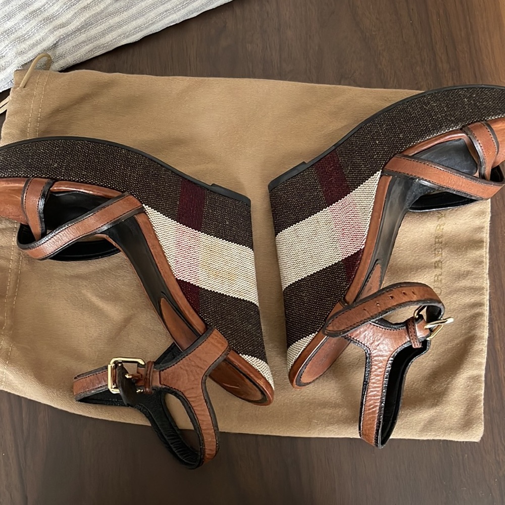 Burberry | Wedge Heel Sandals - Picture 7 of 9